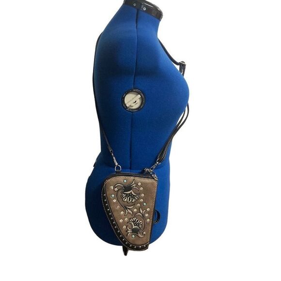 Studded Holster Brown 6X3X7 Crossbody‎ - Picture 1 of 13